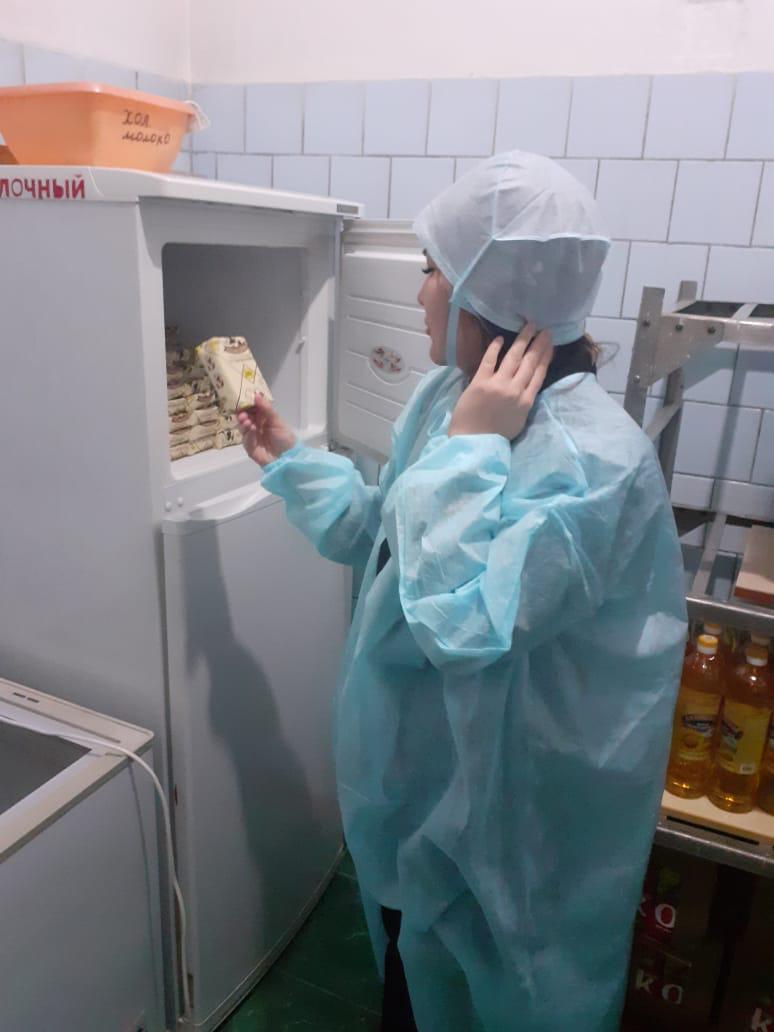 Тамақтандыру/Ас мәзірі Бракераждық комиссияның ас мәзірін қарауы