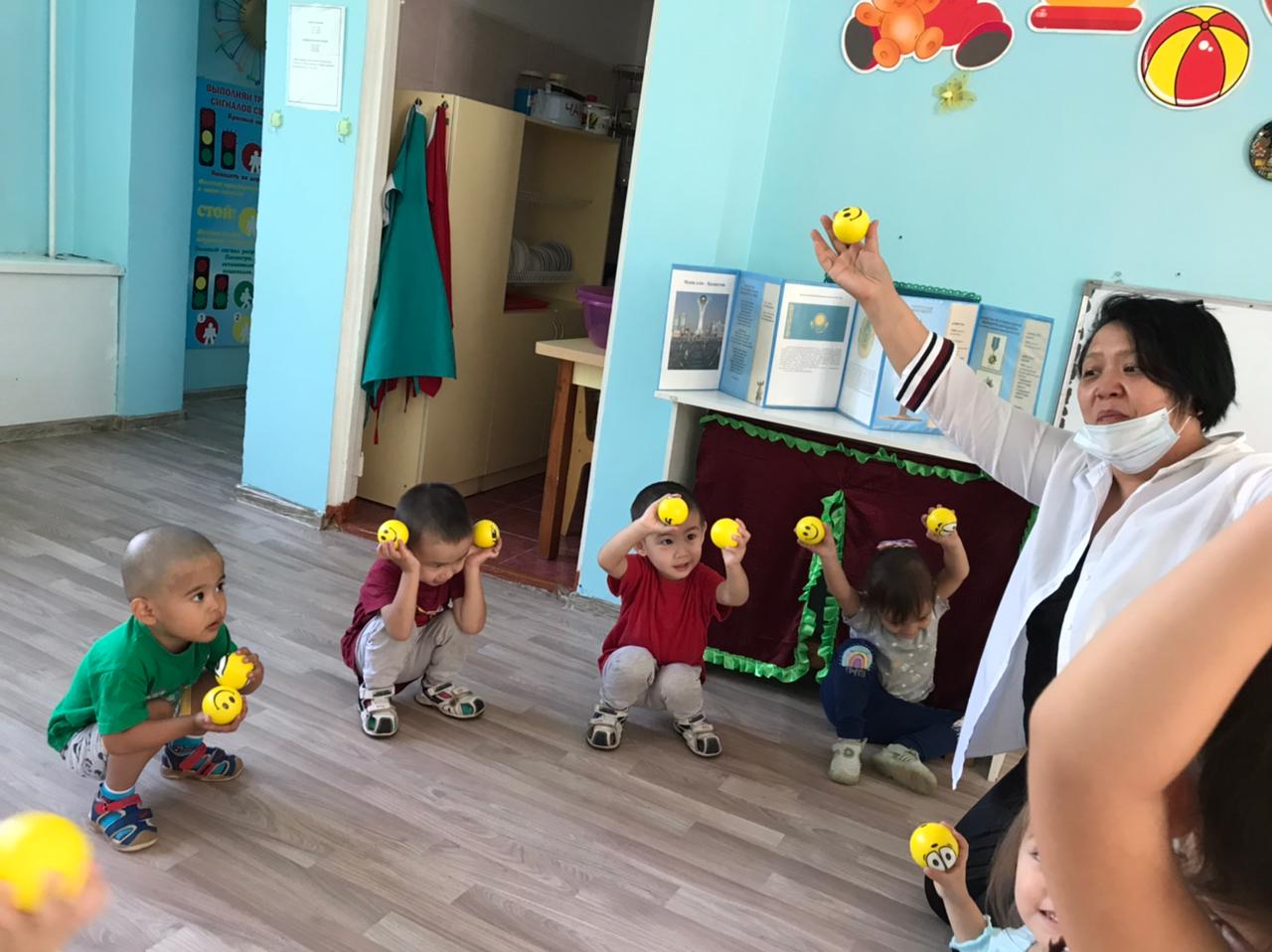 Конституциясы күні! День Конституций!